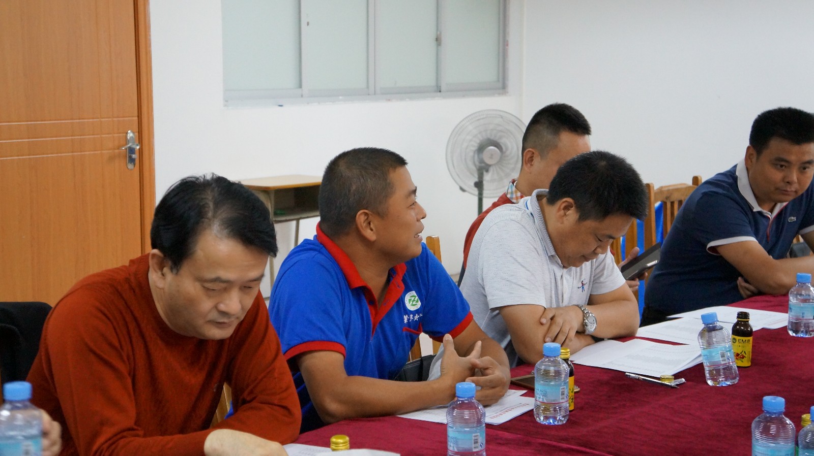 肇华虫控热烈祝贺肇庆市企业征信建设服务协会第一届理事会议召开